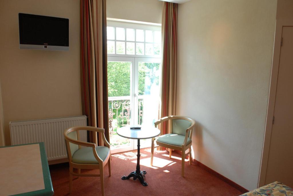 Les Tilleuls Hotel Jupille Екстер'єр фото