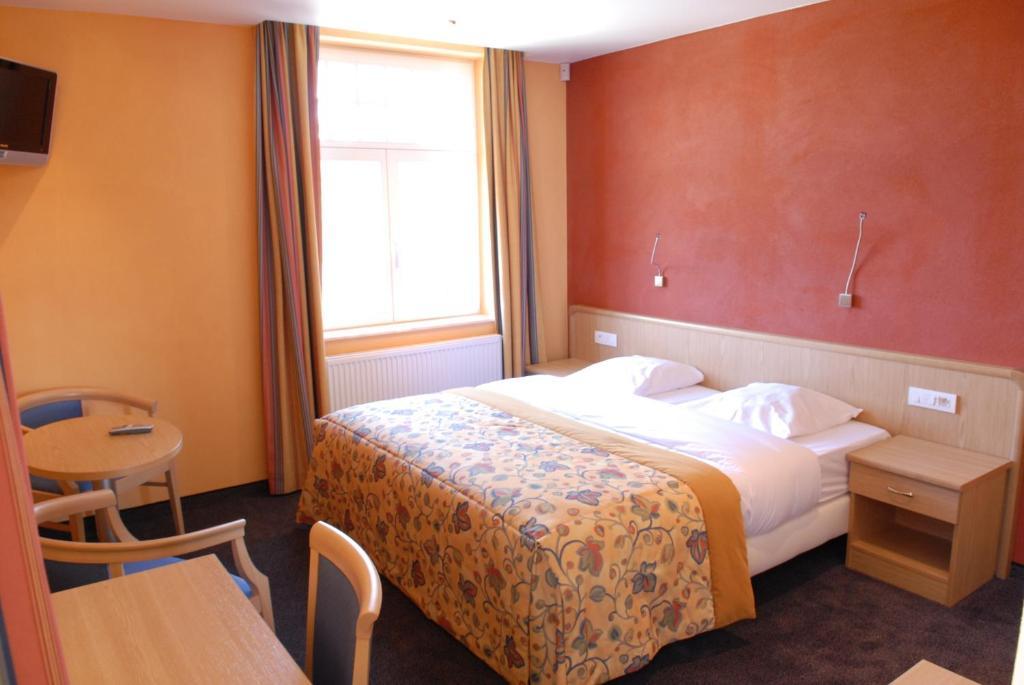 Les Tilleuls Hotel Jupille Екстер'єр фото