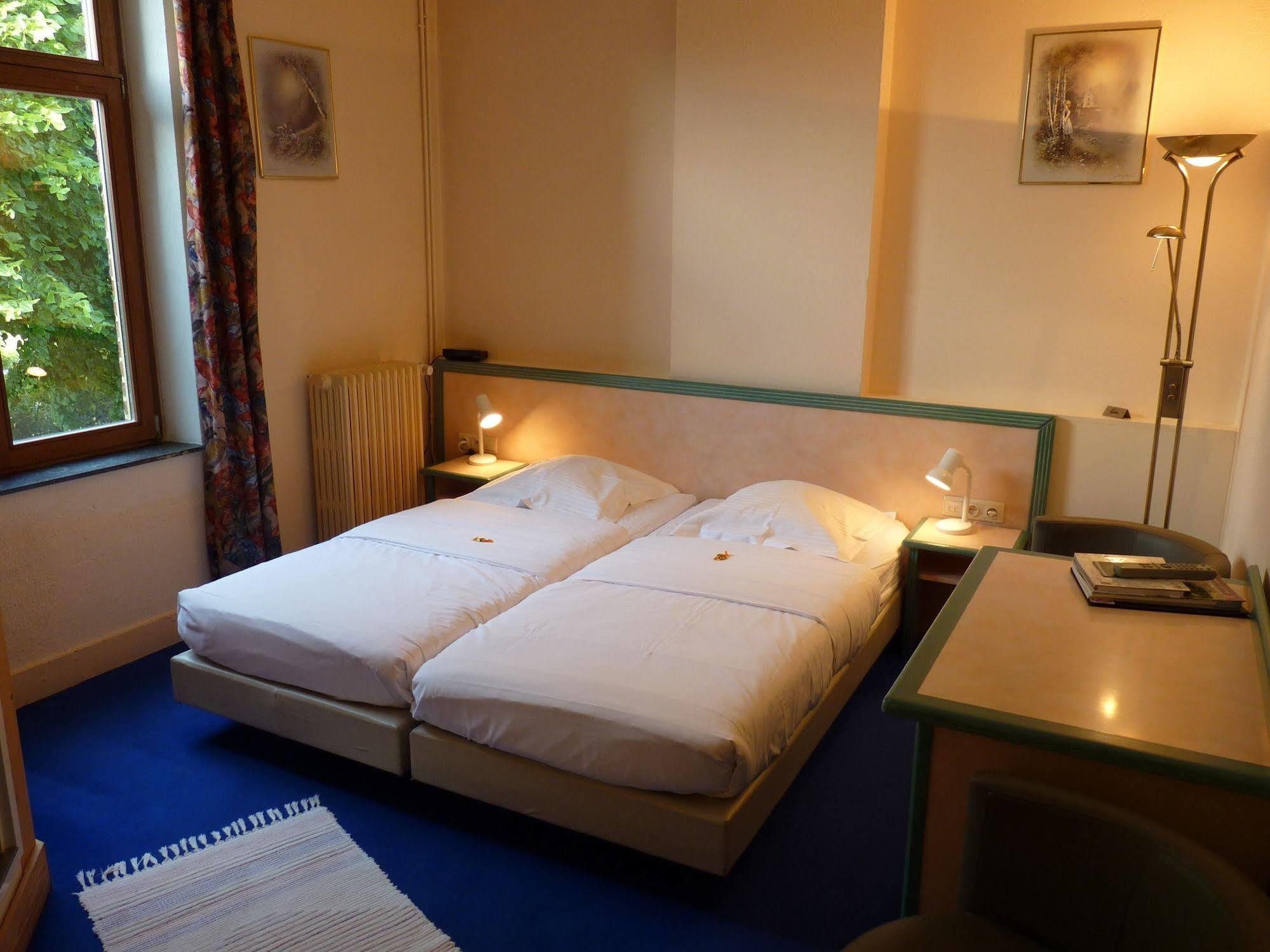 Les Tilleuls Hotel Jupille Екстер'єр фото